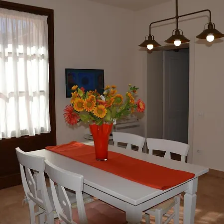 Apartamento Mignola Le Bozze- Podere Con Piscina-wi-fi *